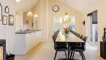 House | Private kitchen | Fridge, microwave, stovetop, dishwasher