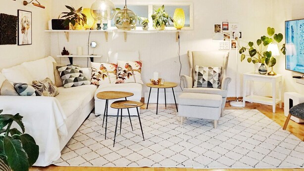 Unclassified image, 1 of 39, button