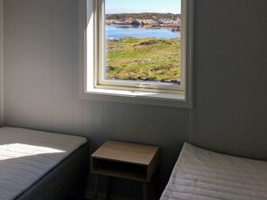 House | 3 bedrooms, individually furnished