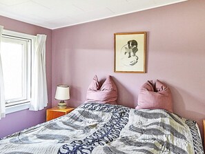 2 bedrooms, cribs/infant beds - 7 Person Holiday Home in Nykøbing Sj (Nykobing Sjaelland)