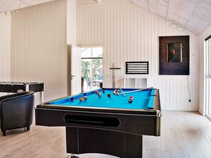 House | Game room - Holiday Home in Væggerløse (Vaeggerlose)