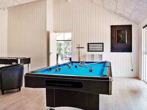 Game room - Holiday Home in Væggerløse (Vaeggerlose)