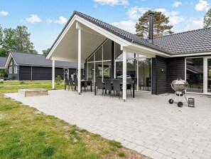 House | Exterior - Holiday Home in Væggerløse (Vaeggerlose)