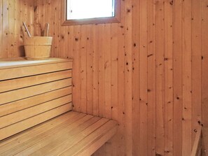 Sauna - 8 Person Holiday Home in Henan (Henån)