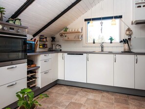 House | Dapur peribadi | Kerusi tinggi 