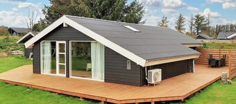 Cozy Coastal Retreat in Gronhoj-by Traum