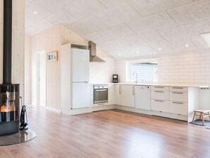 House | Private kitchen | Highchair