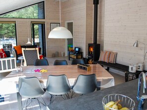 Dining - 6 Person Holiday Home on a Holiday Park in Blåvand (Blavand)