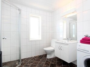 House | Bathroom