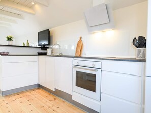 House | Private kitchen - 5 Person Holiday Home in Fano (Fano)