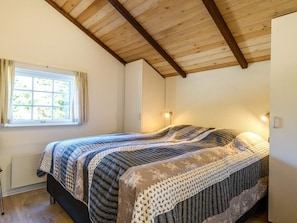 4 chambres, ameublement personnalisé