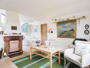 House | Living area - 4 Person Holiday Home in Hvide Sande (Hvide Sande)
