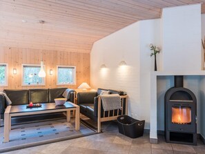 Interior - 4 Star Holiday Home in Norre Nebel (Norre Nebel)