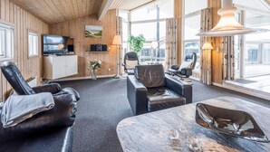 House | Living area - 8 Person Holiday Home in Henne (Henne)