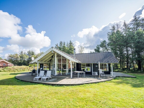 House | Exterior - 6 Person Holiday Home in Blavand (Blavand)