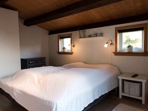 3 bedrooms, individually furnished, bed sheets