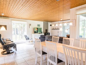 Dining - 6 Person Holiday Home on a Holiday Park in Nørre Nebel (Norre Nebel)