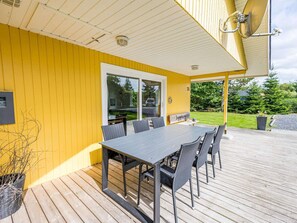 Outdoor dining - 6 Person Holiday Home in Hemmet (Hemmet)