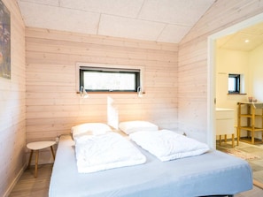 3 bedrooms, individually furnished