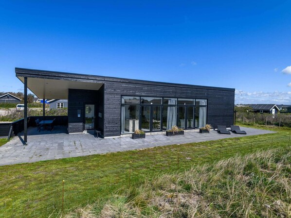 House | Exterior