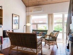 House | Living area - 6 Person Holiday Home in Blavand (Blavand)