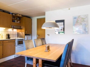 House | Dining - 6 Person Holiday Home in Blavand (Blavand)