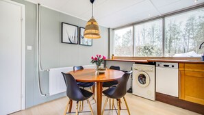Dining - Simplistic Holiday Home in Zevenhuizen With Garden (Zevenhuizen)