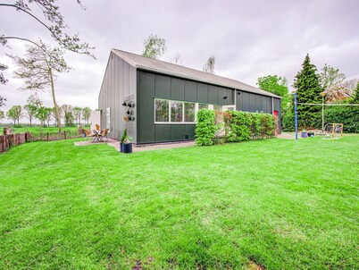 Simplistic Holiday Home in Zevenhuizen With Garden