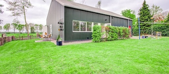 Simplistic Holiday Home in Zevenhuizen With Garden