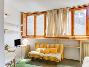 Apartment | Living room