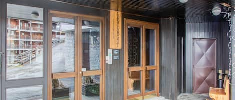 Apartemen | Resepsionis