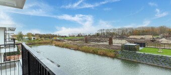 Brand new Luxury Villa on a Small-scale Park