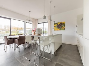 Villa | Private kitchen | Microwave - Brand new Luxury Villa on a Small-scale Park (Zeewolde)