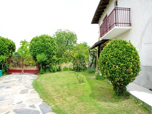 House | Reception - Rustic Moncucco Village Retreat (Moncucco Torinese)