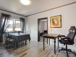 Dining - Bewitching Apartment in Wadern With Garden and Terrace (Wadern)