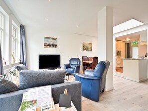 House | Living room