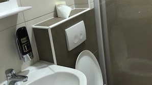 House | Bathroom - Alluring Holiday Home in Winterberg near Ski Resorts (Winterberg)