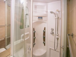 Shower, towels