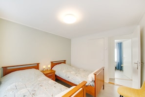 House | 4 bedrooms, individually furnished, bed sheets - Holiday Home in Kilder Near Bergherbos (Kilder)