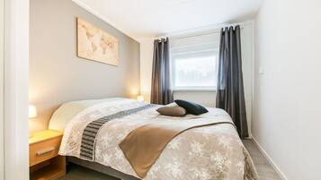 House | 4 bedrooms, individually furnished, bed sheets