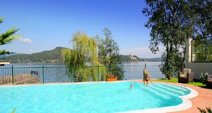 Residence Located on the Shores of Lake Maggiore