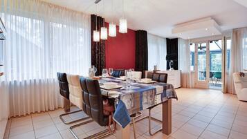 Rumah | Tempat makan