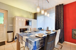 Dining - Charming Holiday Home With a Covered Terrace (Meijel)