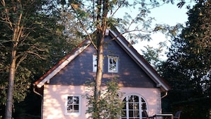 Unclassified image, 3 of 16, button - Cozy House With Sauna and Steam Bath, in a Forest (Brandscheid)