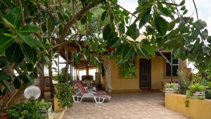 Exterior - Heavenly Holiday Home in Triscina di Selinunte With BBQ (Castelvetrano)