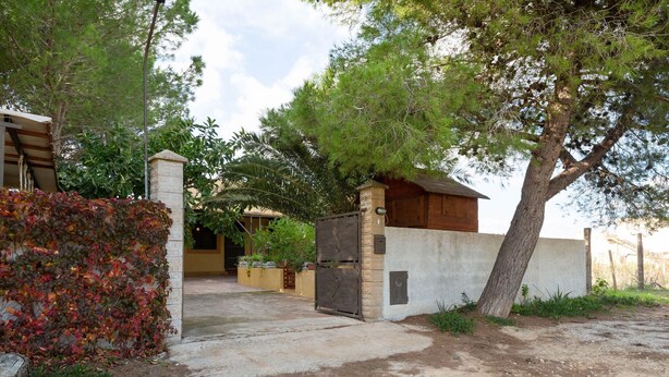 Exterior - Heavenly Holiday Home in Triscina di Selinunte With BBQ (Castelvetrano)