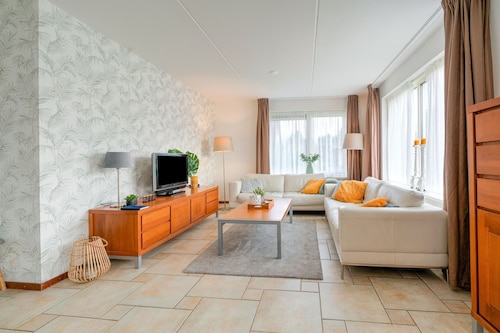 Captivating Holiday Home in Zeewolde near Forest