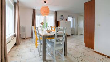House | Tempat makan