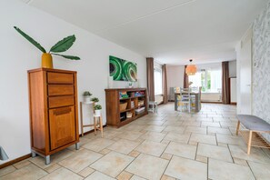 House | Dining