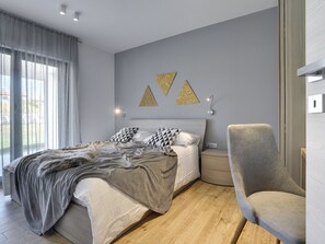 3 bedrooms, individually furnished - Comfortable, Stylish, Detached Villa With Garden, Private Pool, Near the Beach (Medulin)